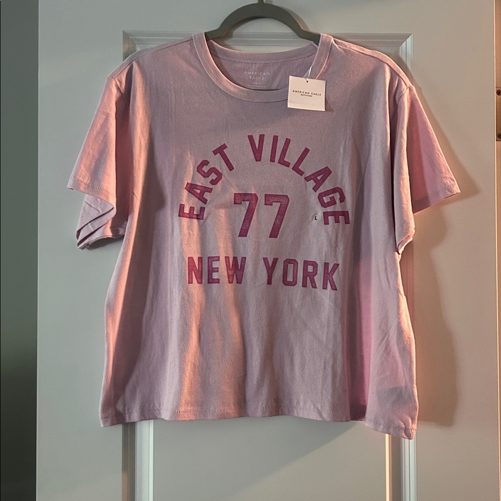 AE Ex-Boyfriend Destination Graphic T-
Shirt
